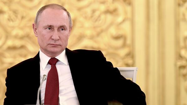 Президент РФ Владимир Путин на совместном расширенном заседании президиума Государственного совета и Совета при президенте по науке и образованию