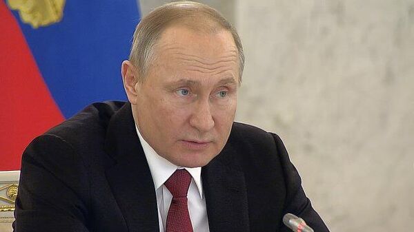Путин призвал убирать вузы-пустышки в РФ