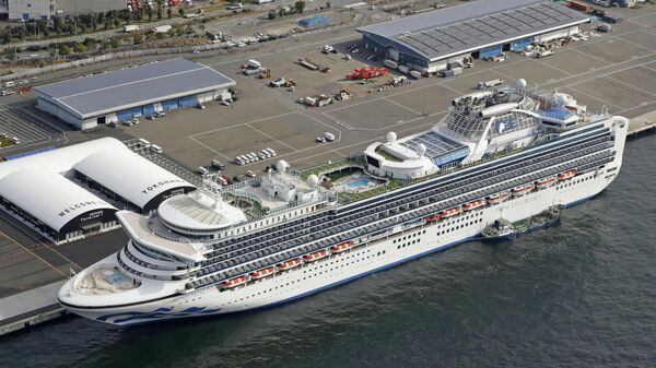 Круизное судно Diamond Princess в Йокогаме