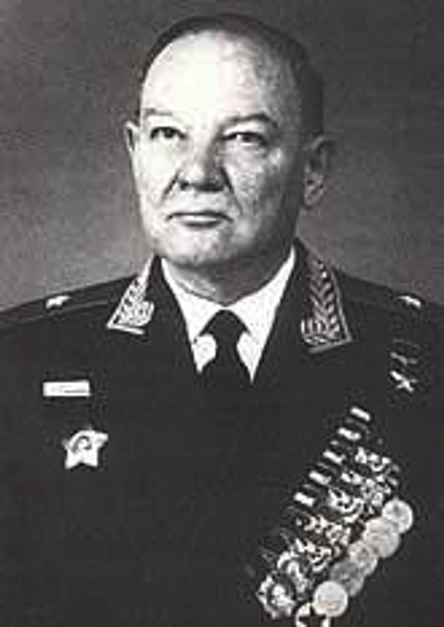 Александр Васильевич Гладков