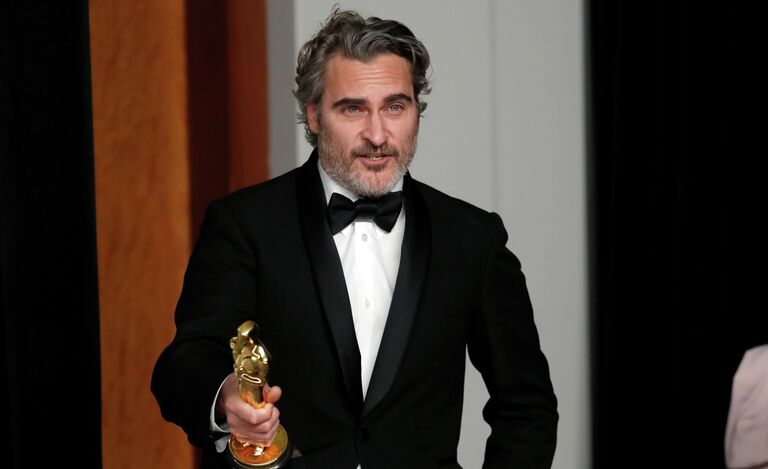 Актер Хоакин Феникс на церемонии вручения премии Оскар