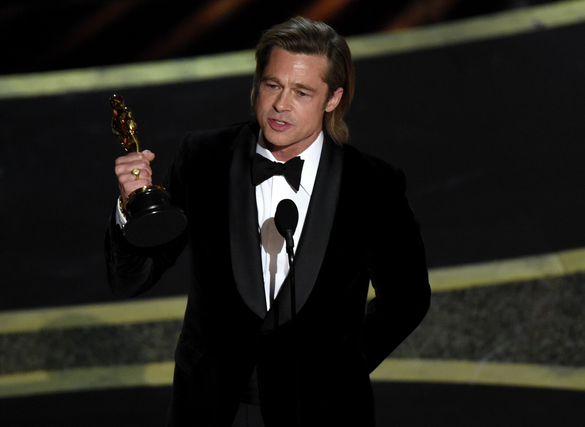 Актер Брэд Питт на церемонии вручения премии Оскар Актер Брэд Питт на церемонии вручения премии Оскар - РИА Новости, 1920, 18.08.2025