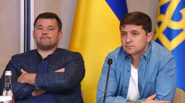 Президент Украины Владимир Зеленский и руководитель администрации президента Украины Андрей Богдан 