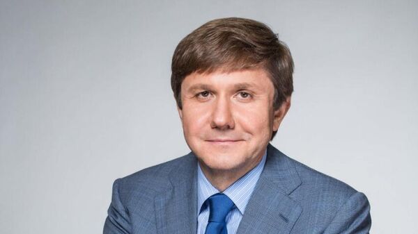 Председатель совета директоров Группы компаний Просвещение Владимир Узун