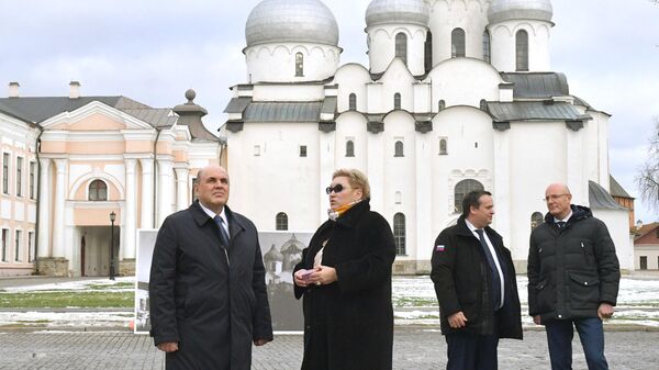 Председатель правительства РФ Михаил Мишустин во время посещения Новгородского кремля