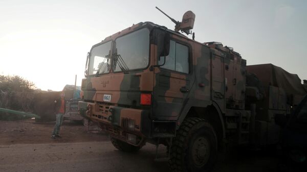 Турецкая военная техника на сирийско-турецкой границе в Идлибе, Сирия