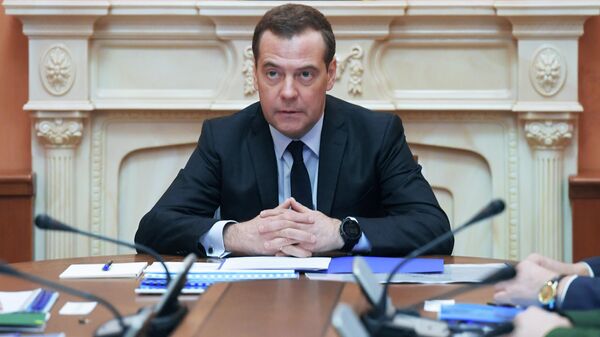 Заместитель председателя Совета безопасности РФ Дмитрий Медведев проводит совещание, посвящённое состоянию госкорпорации Роскосмос