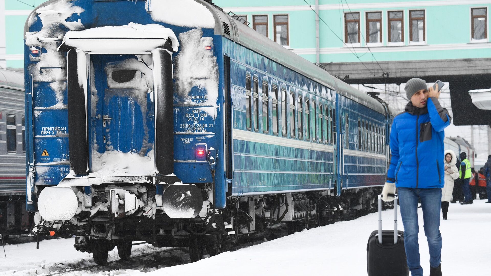 Поезд на станции Новосибирск-Главный  - РИА Новости, 1920, 22.11.2021