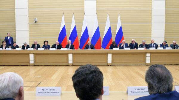 Президент РФ Владимир Путин проводит встречу с рабочей группой по подготовке предложений о внесении поправок в Конституцию