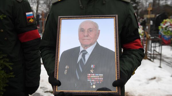 Церемония похорон легендарного разведчика Алексея Ботяна на Троекуровском кладбище
