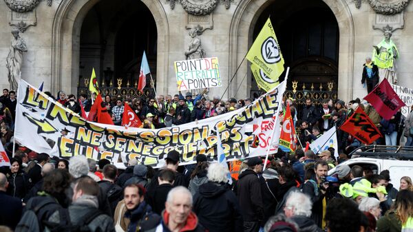 Акция протеста против пенсионной реформы в Париже