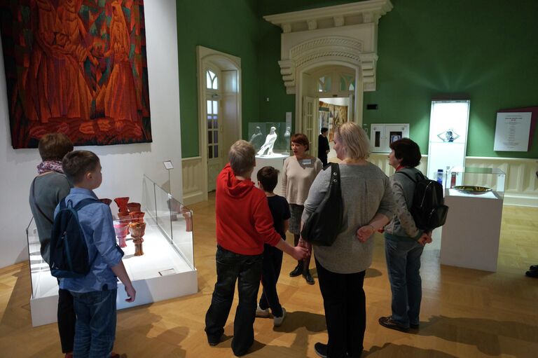 Творческая деятельность, взаимодействие с искусством оказывают положительное влияние на психологическое состояние человека