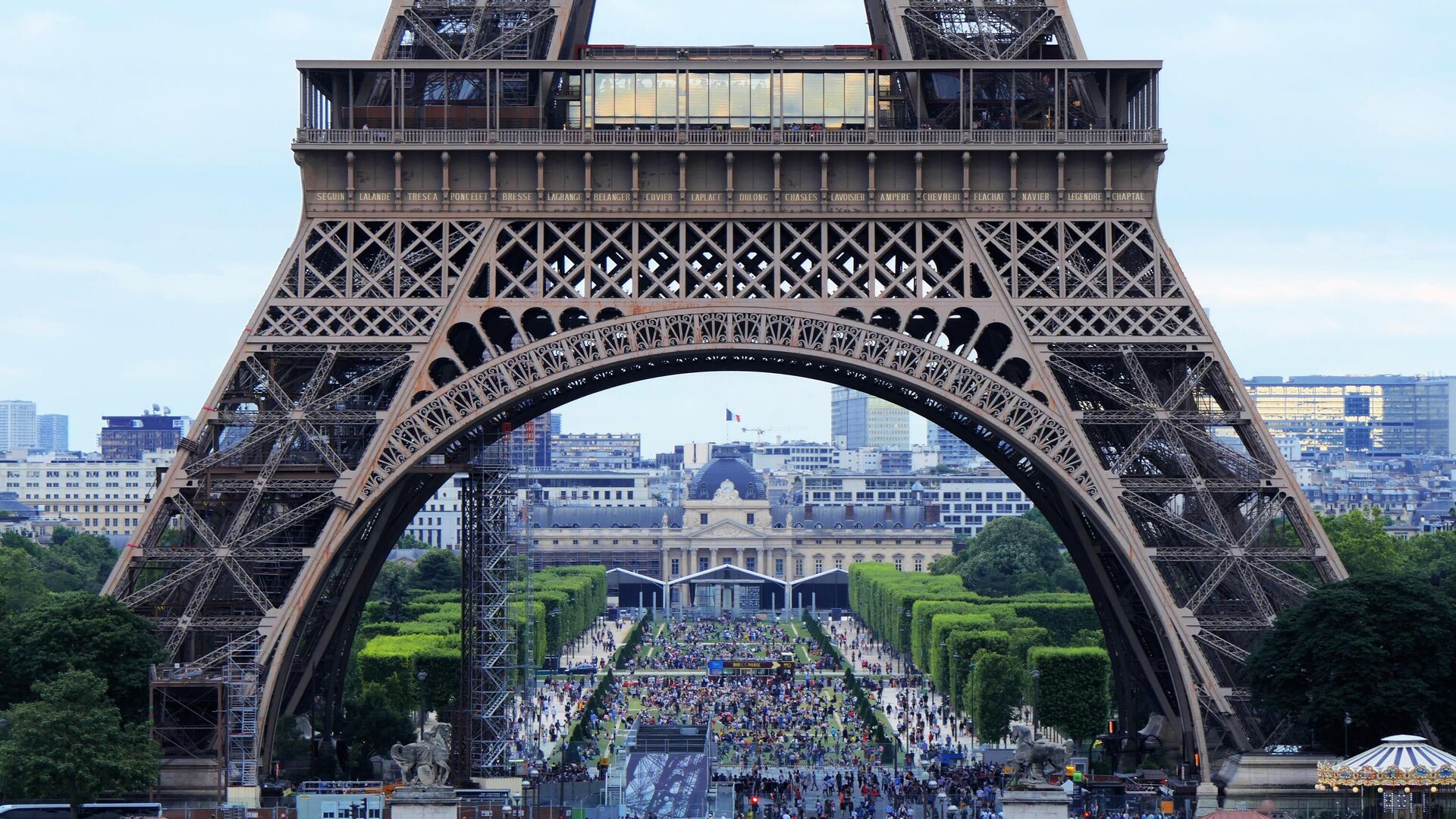 Эйфелева башня в Париже - РИА Новости, 1920, 24.06.2024