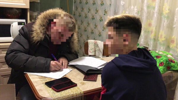 Задержание сотрудниками ФСБ РФ подростков в Керчи, готовивших террористические акты