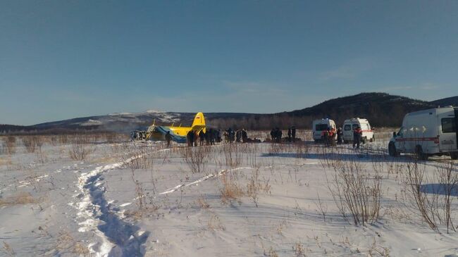 Видео с места жесткой посадки Ан-2 в Магадане