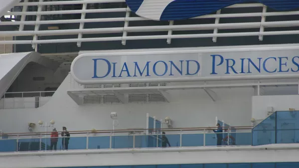 Судно Diamond Princess в порту Йокогама