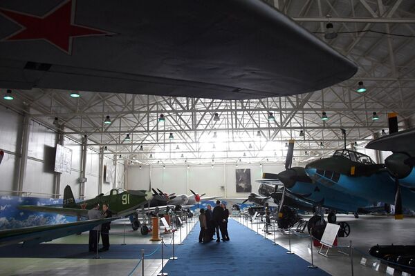 На открытии экспозиции Самолеты Великой Отечественной войны в Центральном музее Военно-воздушных сил в Монино