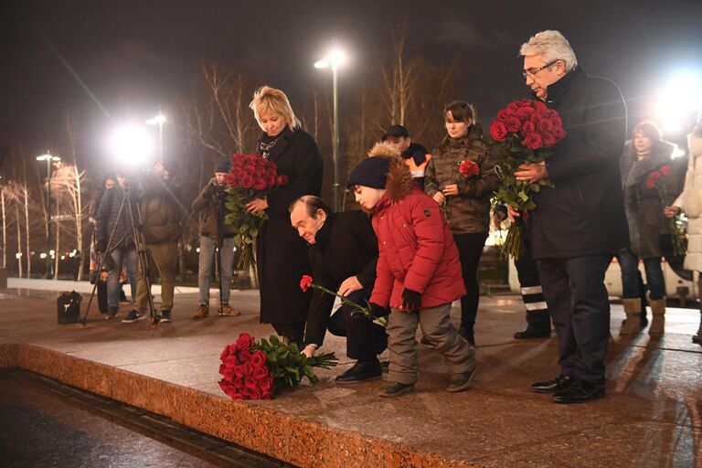 Профилактическая проверка Вечного огня в Александровском саду