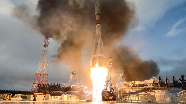 Пуск ракеты-носителя Союз-2 с аппаратом Меридиан-М на космодроме Плесецк 