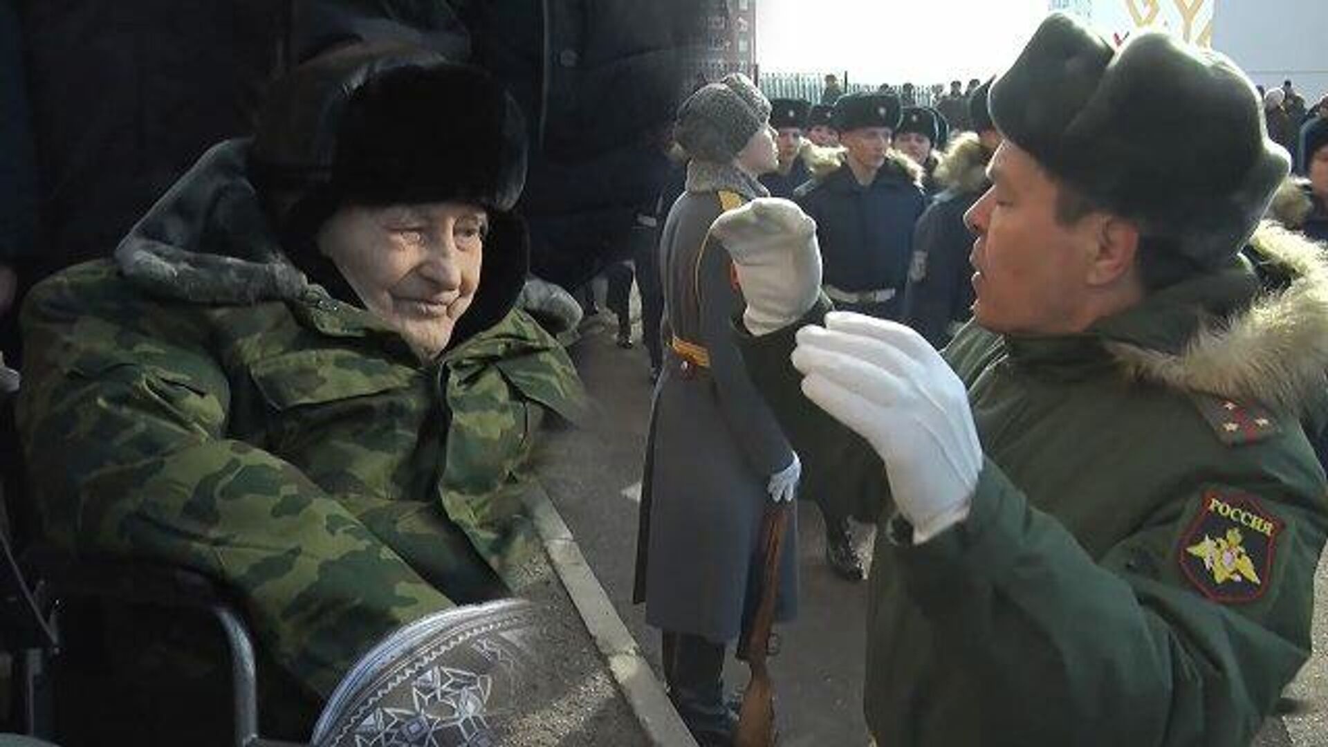 В Уфе провели парад для 102-летнего ветерана - РИА Новости, 1920, 23.02.2020