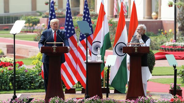 Президент США Дональд Трамп и премьер-министр Индии Нарендра Моди на совместной пресс-конференции в Нью-Дели, Индия. 25 февраля 2020
