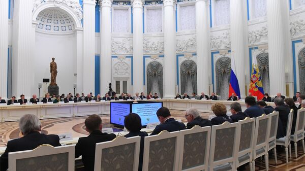 Президент России Владимир Путин проводит встречу с рабочей группой по подготовке предложений о внесении поправок в Конституцию Российской Федерации. 26 февраля 2020