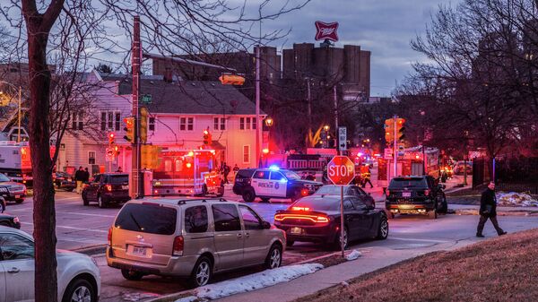 Полиция на месте стрельбы в Милуоки, штат Висконсин. 26 февраля 2020