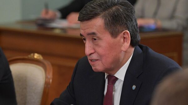 Президент Киргизии Сооронбай Жээнбеков во время встречи с председателем правительства РФ Михаилом Мишустиным