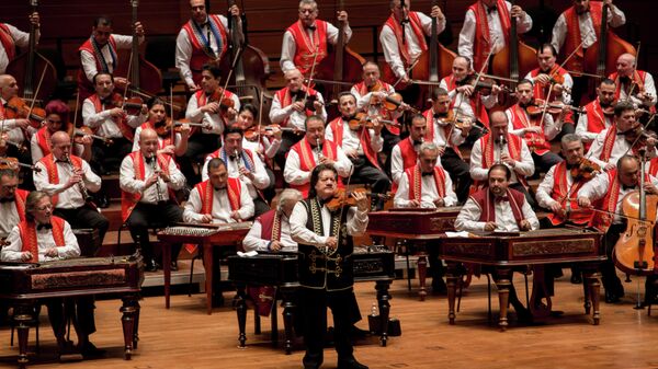 Будапештский симфонический оркестр цыган 100 скрипок 