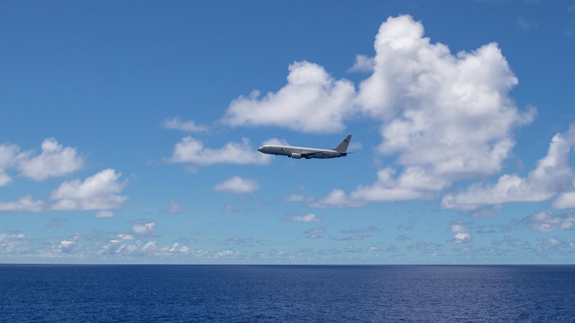 Американский самолет-разведчик P-8A Poseidon в районе острова Гуам в Тихом океане - РИА Новости, 1920, 10.02.2023