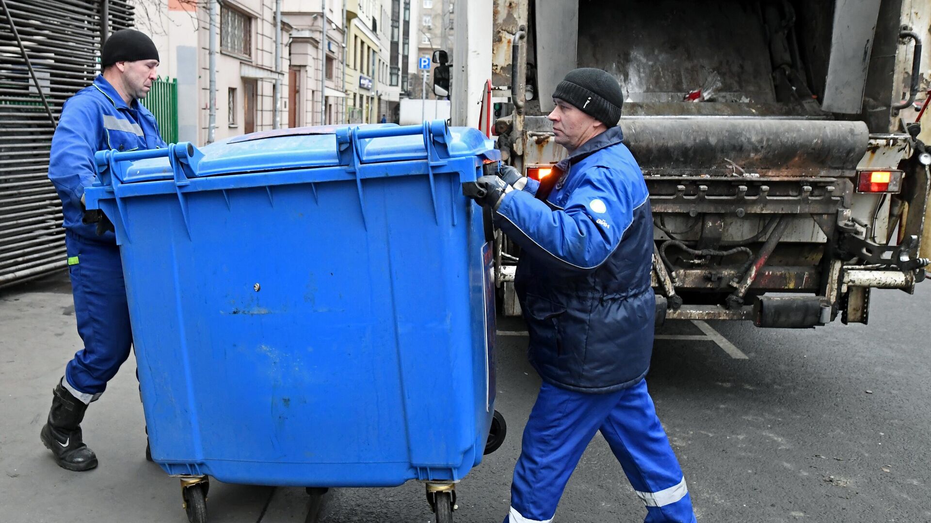 Раздельный сбор мусора в Москве - РИА Новости, 1920, 10.02.2021