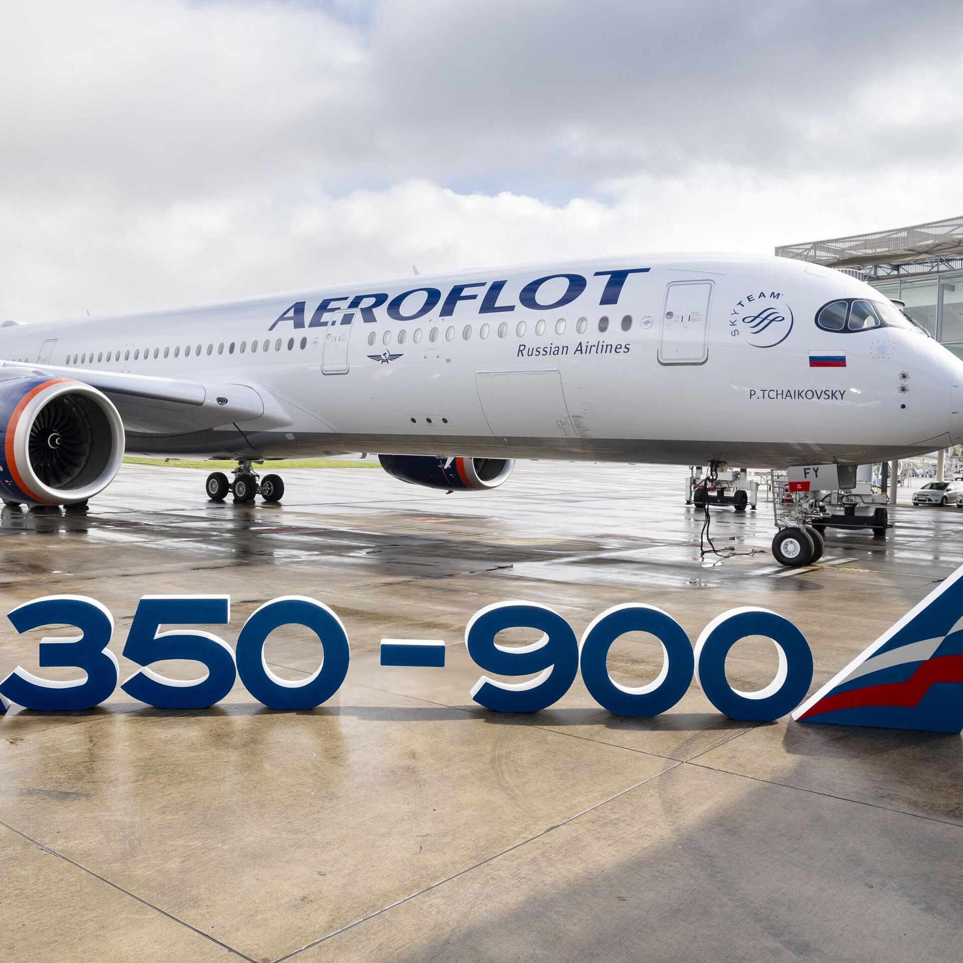 Airbus передал "Аэрофлоту" первый самолет модели A350-900 - РИА Новости, 28.02.2020