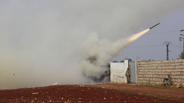 Турецкие военные ведут огонь по позициям правительственных войск Сирии в провинции Идлиб 