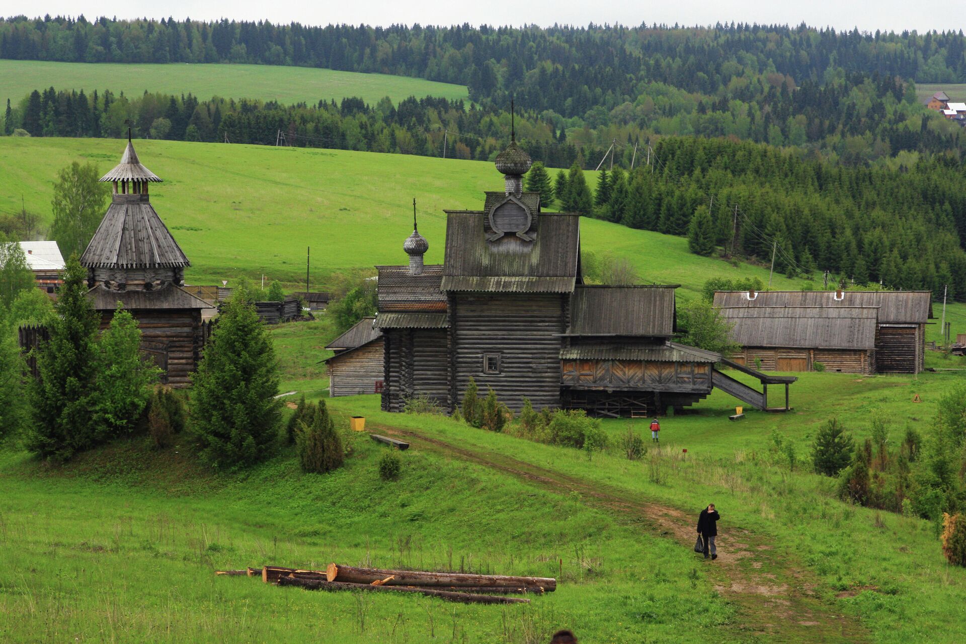 Архитектурно-этнографический музей Хохловка. Церковь преображения, (1707 г.) из села Янидор Чердынского района - РИА Новости, 1920, 15.07.2021