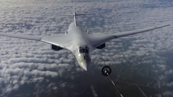 Дозаправка Ту-160 на скорости 600 километров в час попала на видео