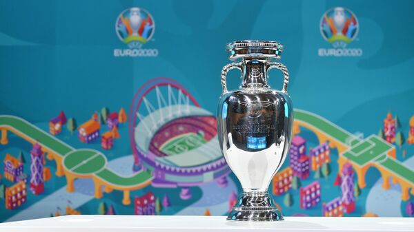 Кубок Анри Делонэ - трофей, вручаемый победителю чемпионата Европы по футболу