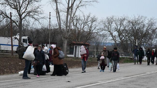 Беженцы на границе Турции и Греции