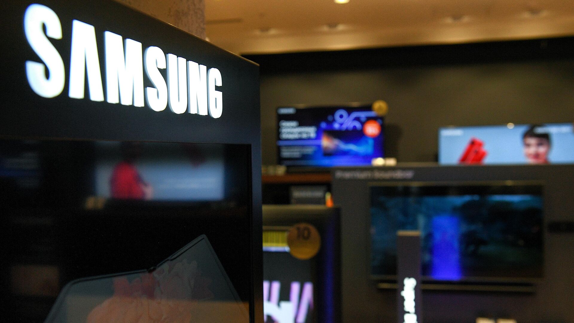 Samsung обжаловала запрет суда продавать в России 61 модель смартфонов
