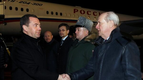 Заместитель председателя Совета безопасности РФ  Дмитрий Медведев, прибывший в Казахстан с рабочей поездкой, во время встречи в аэропорту Нур-Султана