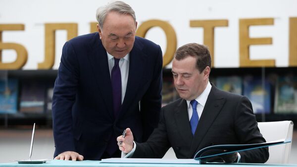 Дмитрий Медведев и Нурсултан Назарбаев во время встречи в Нур-Султане. 6 марта 2020