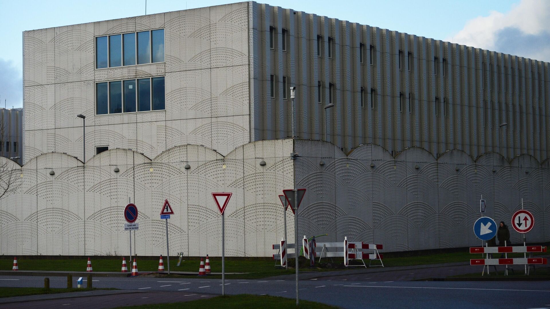 Здание Justice Complex Schiphol в нидерландском Бадхоеведорпе, где состоится суд по делу о крушении самолета Boeing 777 рейса MH17 - РИА Новости, 1920, 01.02.2021