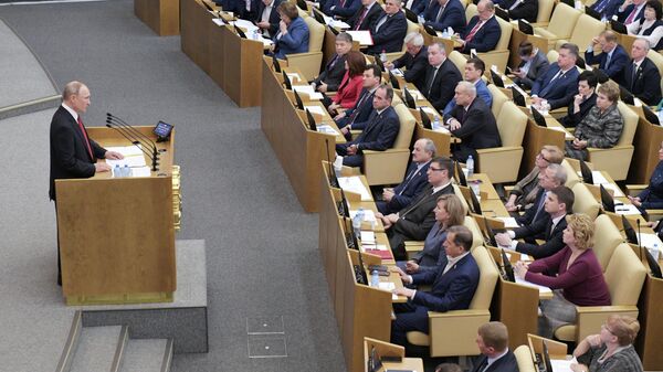 Президент РФ Владимир Путин на пленарном заседании Государственной Думы РФ
