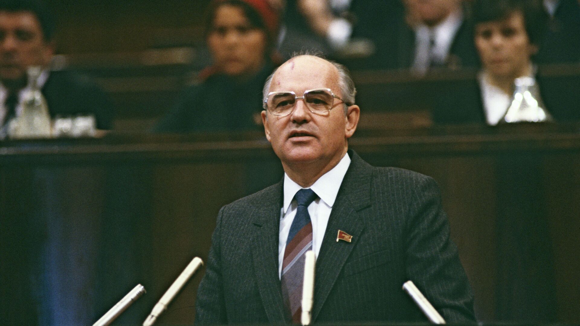 Хасбулатов ответил на слова Горбачева о способе спасти СССР