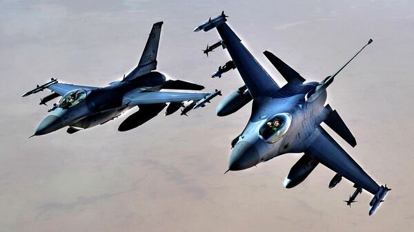 Истребители ВВС США F-16