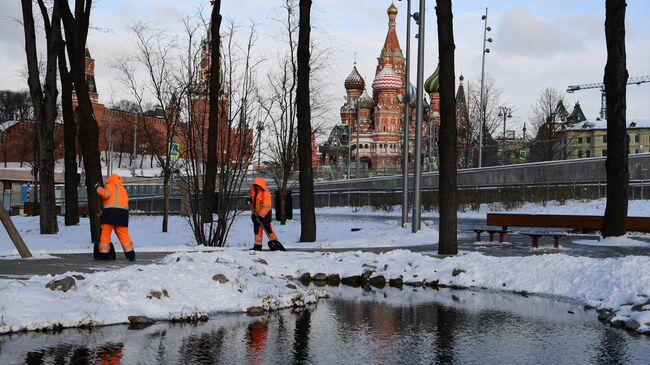 Снег в Москве