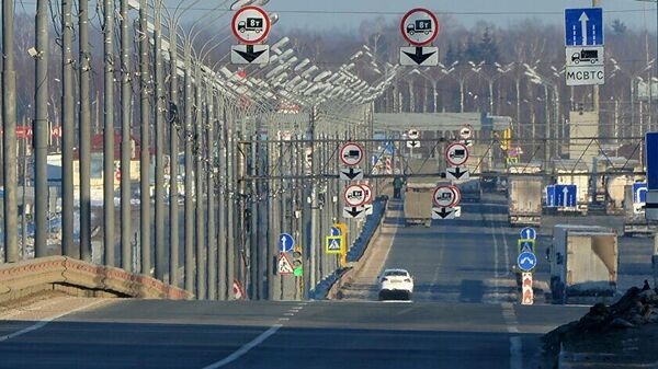 Участок границы Белоруссии и России на трассе М1
