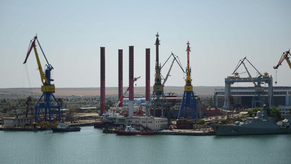 Судостроительный завод Залив в Керчи
