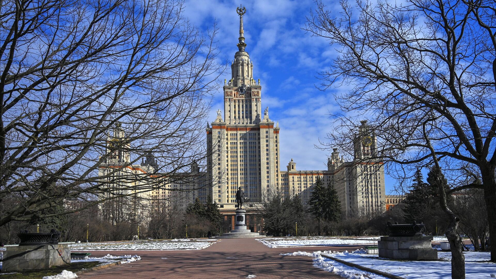 Главное здание Московского государственного университета имени М. В. Ломоносова - РИА Новости, 1920, 12.02.2022