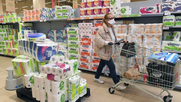 Продажа туалетной бумаги в супермаркете