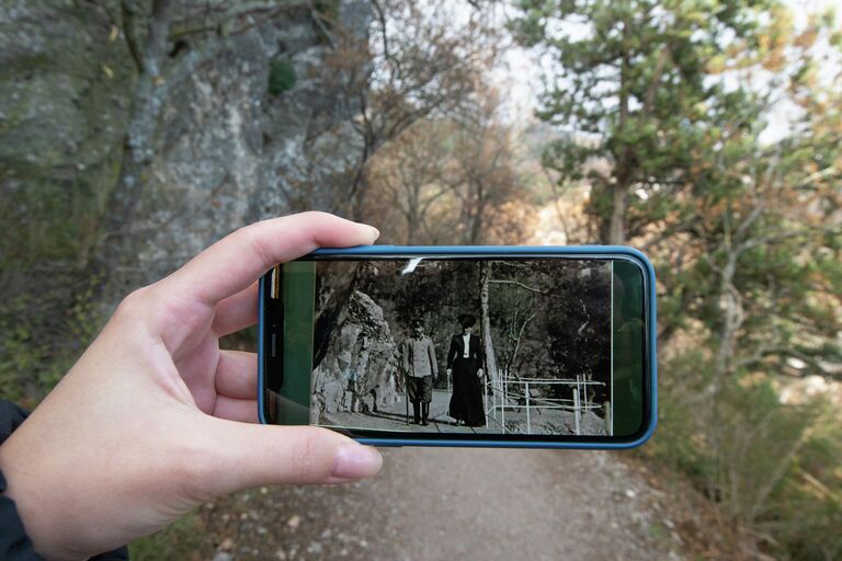 Царская тропа. Ливадия. На фотографии император Николай II с супругой Александрой Федоровной